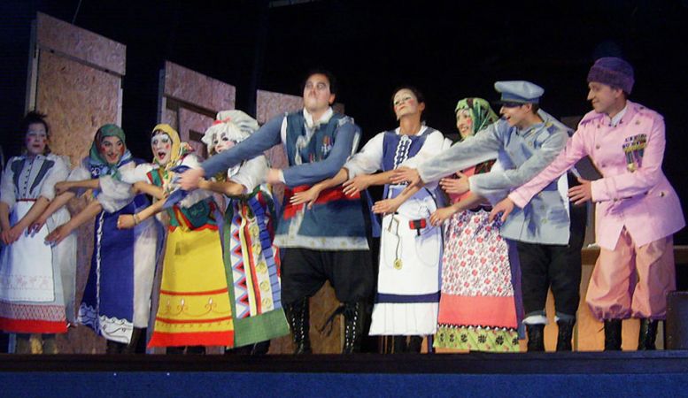 Awards and praise for the Costume Design program