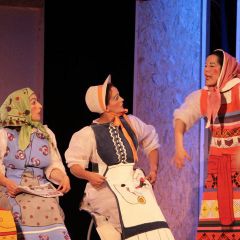 Awards and praise for the Costume Design program