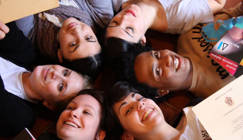 The newly introduced courses of the Accademia Italiana make national news