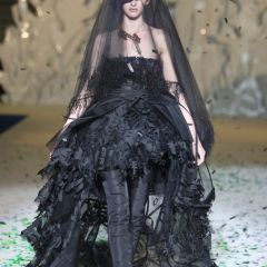 “OH! MODA, MODA! VUOL ESSERE MODA.”