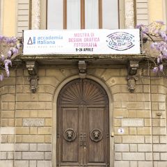 Vittorio Sgarbi inaugura la mostra 