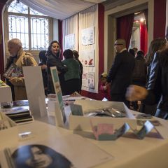 Vittorio Sgarbi inaugura la mostra 