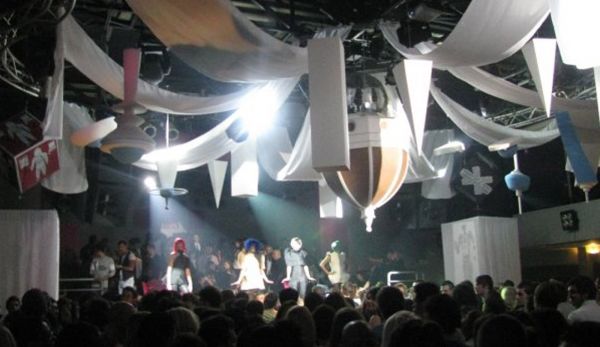 Accademia Italiana: la festa al Tenax