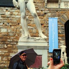 The Accademia Italiana redesigns Michelangelo's David