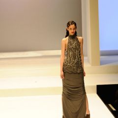 Le immagini della sfilata degli studenti della scuola di moda e di costume