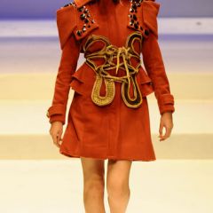 Le immagini della sfilata degli studenti della scuola di moda e di costume
