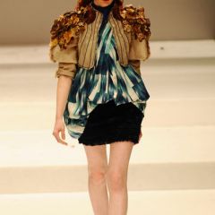 Le immagini della sfilata degli studenti della scuola di moda e di costume
