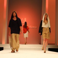Le immagini della sfilata degli studenti della scuola di moda e di costume