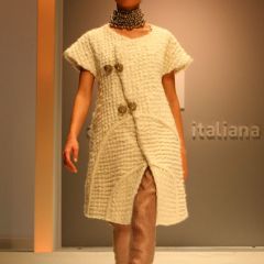Le immagini della sfilata degli studenti della scuola di moda e di costume