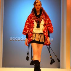 Le immagini della sfilata degli studenti della scuola di moda e di costume
