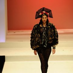 Le immagini della sfilata degli studenti della scuola di moda e di costume