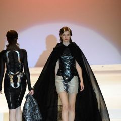 Le immagini della sfilata degli studenti della scuola di moda e di costume