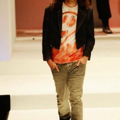 Le immagini della sfilata degli studenti della scuola di moda e di costume