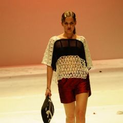 Le immagini della sfilata degli studenti della scuola di moda e di costume