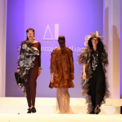 Le immagini della sfilata degli studenti della scuola di moda e di costume