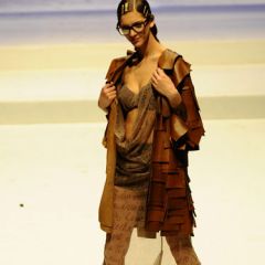 Le immagini della sfilata degli studenti della scuola di moda e di costume