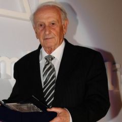 Speech by Photographer Maurizio Galimberti 