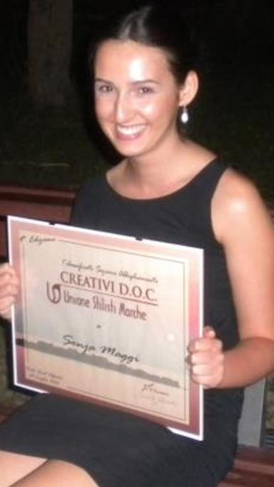 Studentessa di Design della moda prima classificata al concorso internazionale "Creativi DOC"
