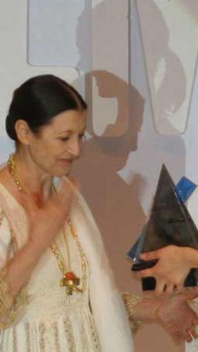 The "Pyramid" of the Accademia Italiana awarded to Carla Fracci