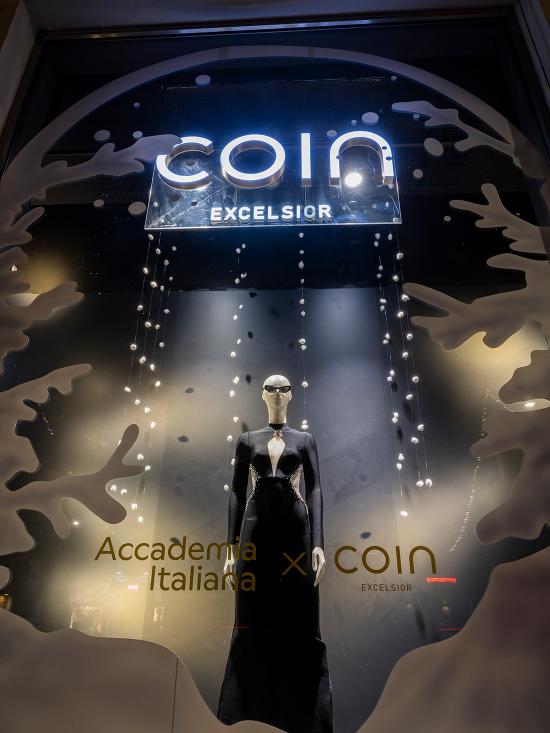 Christmas window display and photoshoot for COIN Excelsior